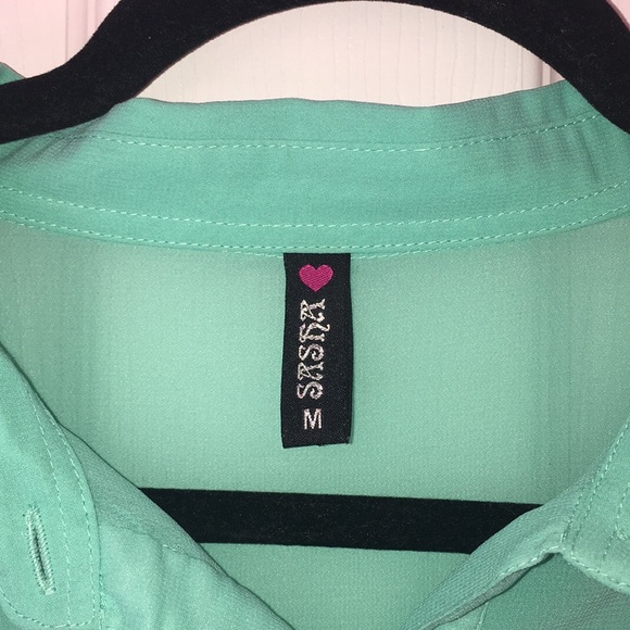 Pretty Sheer High-Low Blouse - Picture 2 of 4